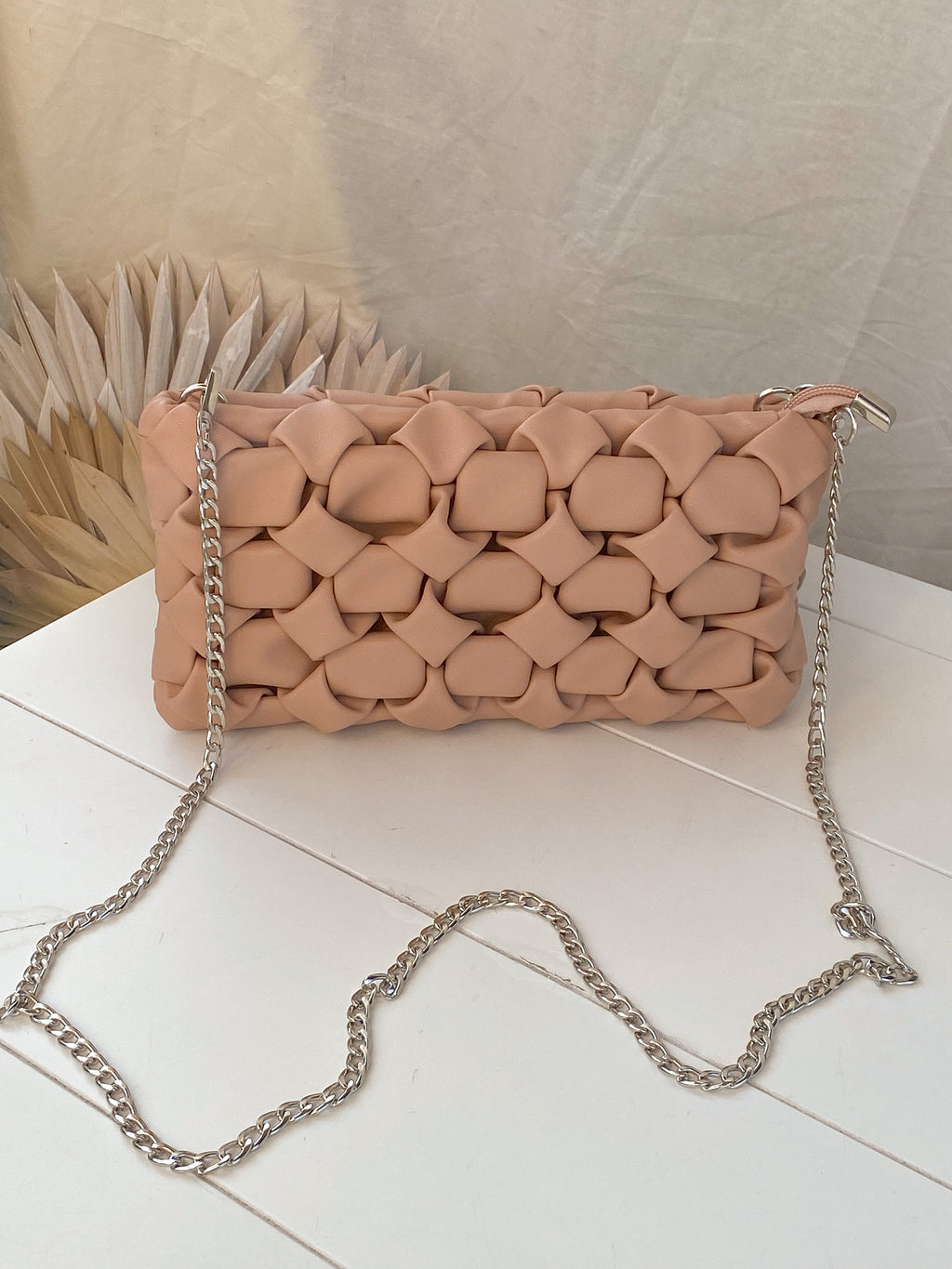 Rhodes Woven Clutch// BLUSH