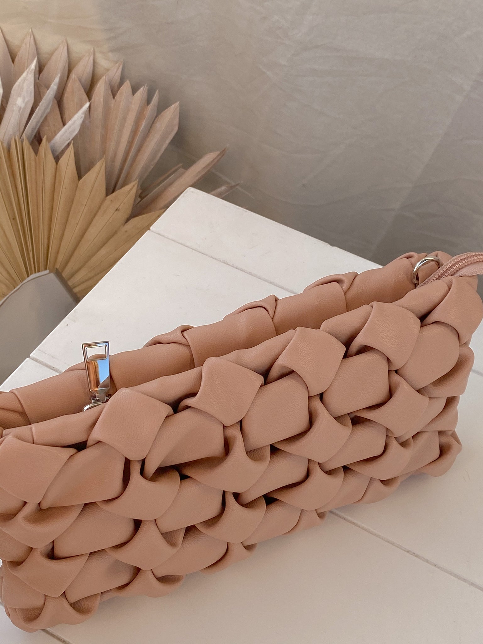 Rhodes Woven Clutch// BLUSH
