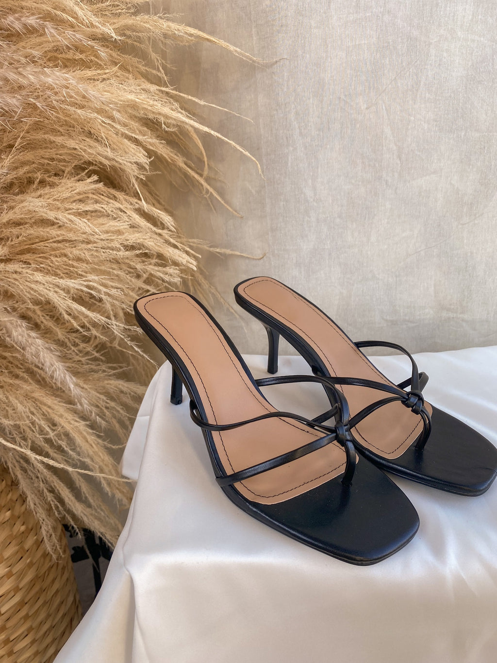 REFORM STRAPPY SANDAL HEEL