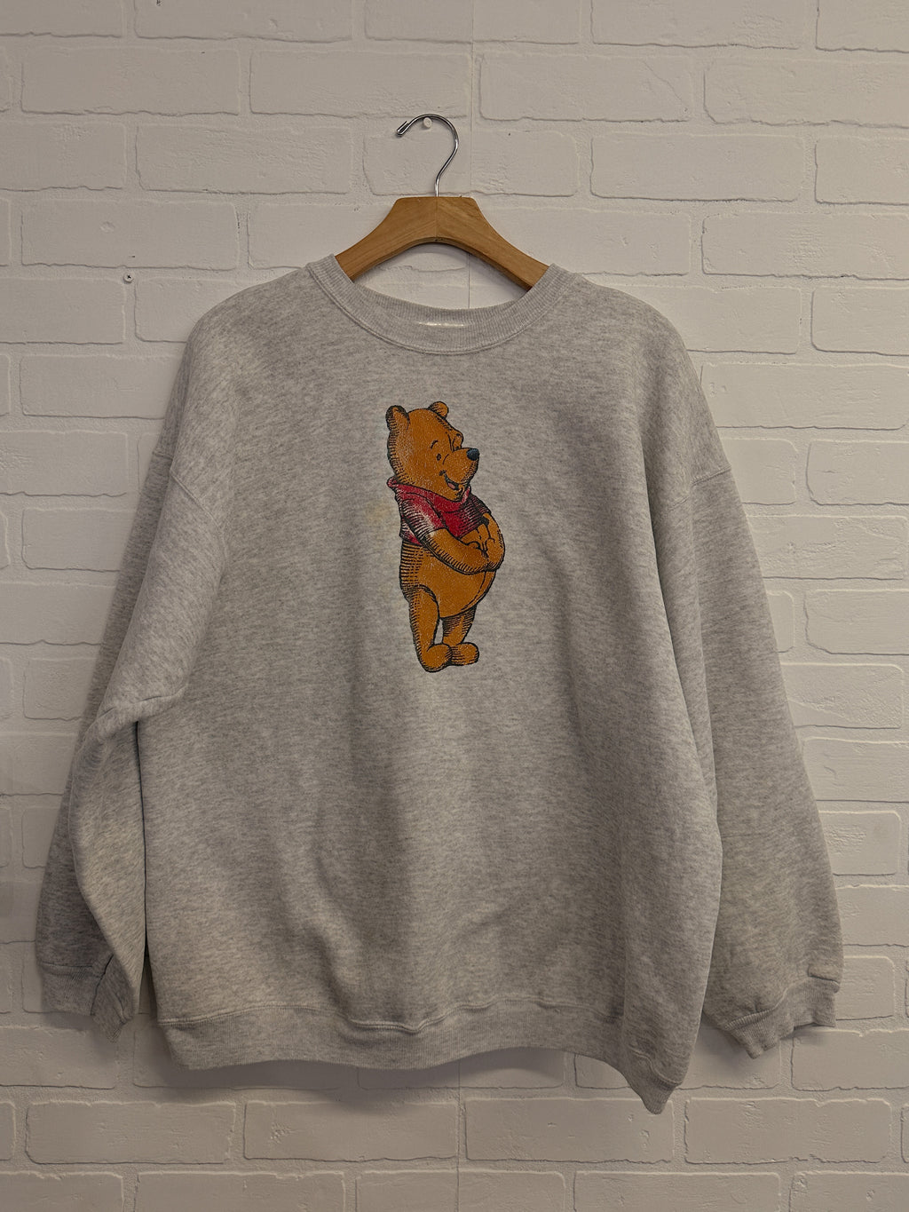 WINNIE THE POOH VINTAGE CREWNECK
