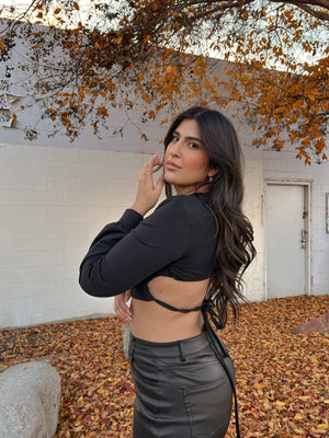 TTYL Black Crop