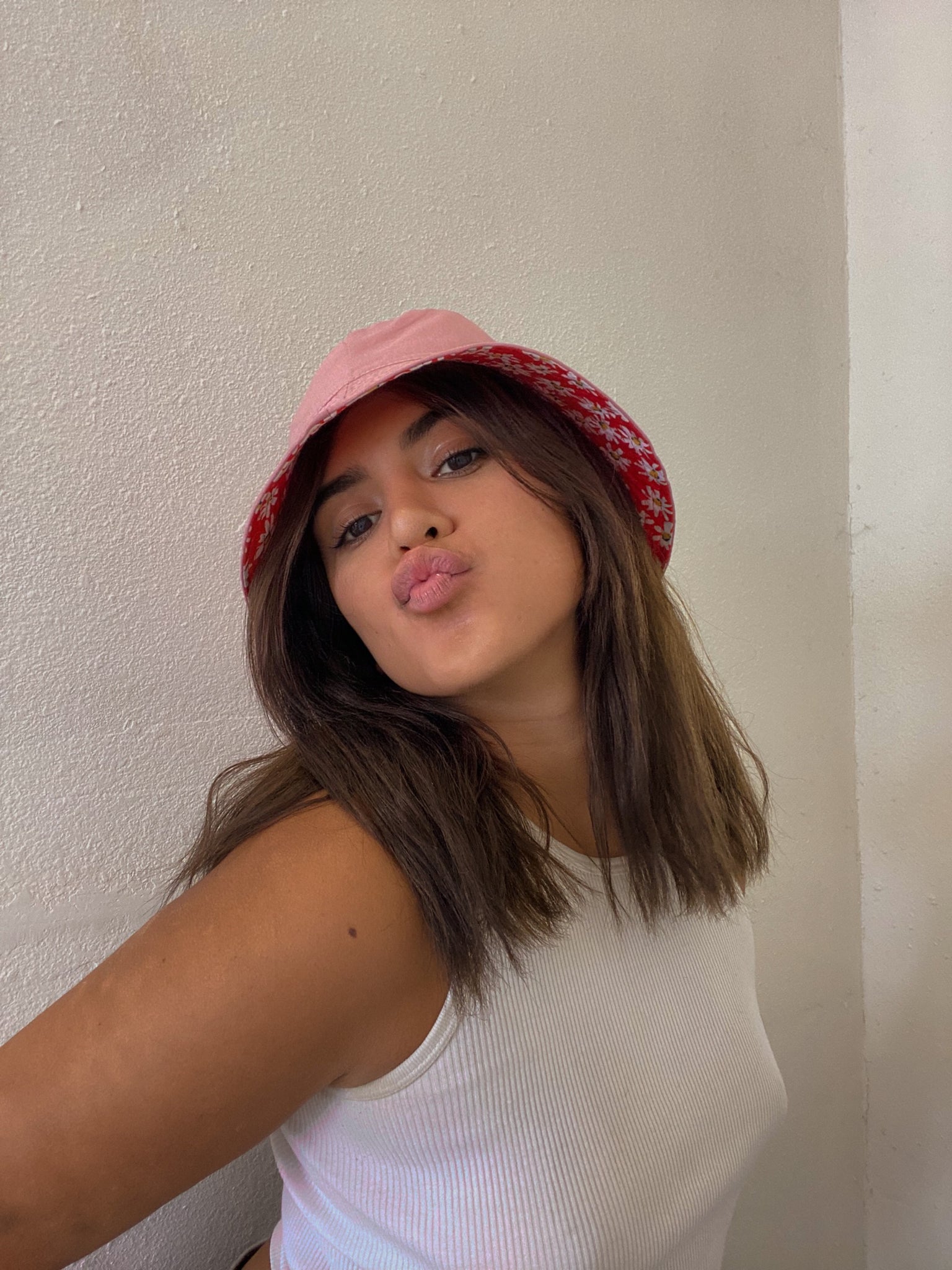 OOPSIE DAISY BUCKET HAT // RASPBERRY