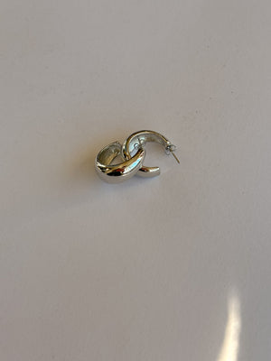 SIMPLE GIRL HOOPS // SILVER