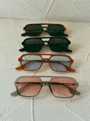 RETRO SUNNIES