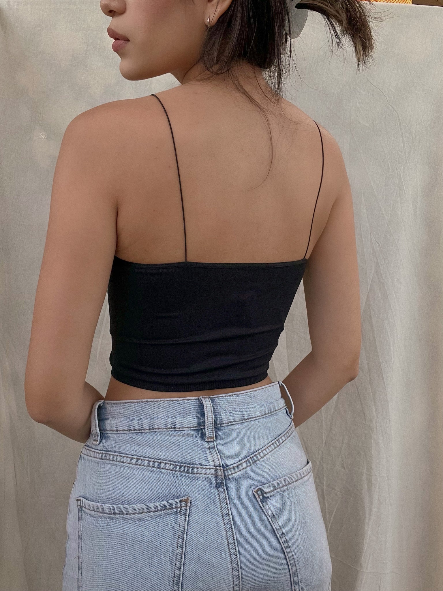 TO THE POINT TANK // BLACK